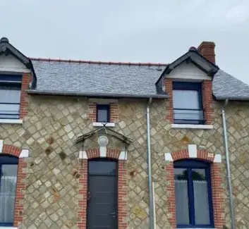 pose de velux Livré sur Changeon-2