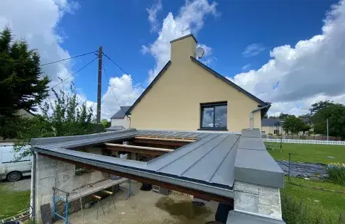 pose de velux Livré sur Changeon-5